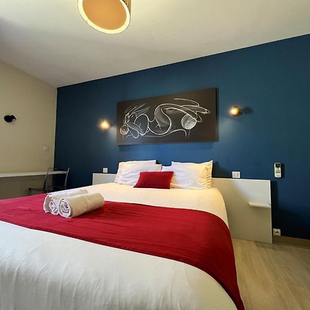 Brit Hotel Du Parc Niort Centre-Parking Gratuit Eksteriør billede